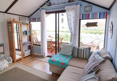 Others 6 Captain's Cabin