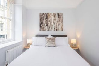 Others 4 The King's Retreat