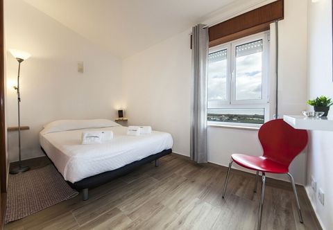 Others A38 - Rising Sun Top-Floor Flat