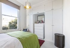 อื่นๆ 3 Well Presented one Bedroom Apartment Located in the Fabulous Notting Hill