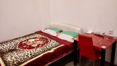 Others 4 Guesthouse Burla - Hostel