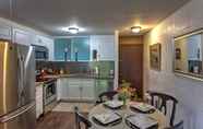 อื่นๆ 2 Maluhia Kahakai 2 Bedroom Condo by Redawning