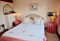 Others 2 The Inglenook