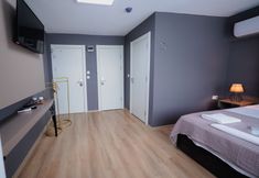 อื่นๆ 4 Luka Suit