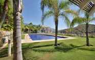 Others 4 Modern Two Bedroom Villa With Indoor Pool & Spa