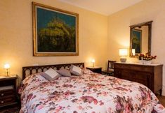 Others 4 Deluxe Charming Florentine VILLA in the City. PLUS