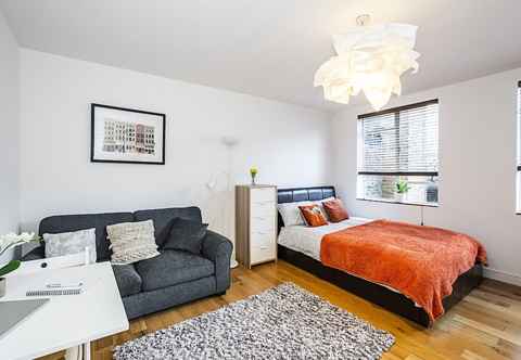 Others Studio Flat near Victoria Station