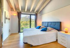 기타 5 Villa Carlaixa