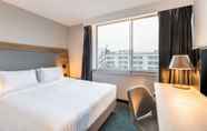 Others 6 Radisson Hotel & Conference Centre London Heathrow