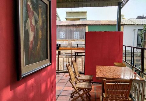 อื่นๆ East & West Dormitory And Guesthouse