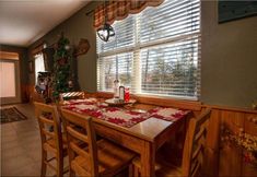 Others 6 3211 Golf View Hillcrest Cordelia's Mtn View