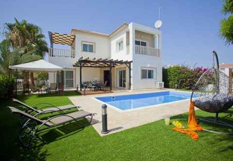 Others Cyprus Villa Near the Beach, Sotira Villa 1001