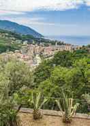 Primary image Entire Villa With Pool in Recco Cinque Terre No001