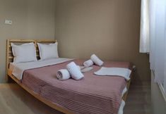 其他 7 Step Apartments