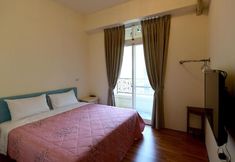 Others 2 Light Time B&B