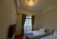 Others 3 Light Time B&B