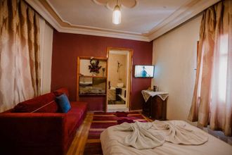 Others 4 Alexander Cave House