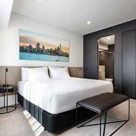 Primary image 1 Travelodge Hotel Auckland Wynyard Quarter, Takapuna Golf Course and Driving Range Hotels