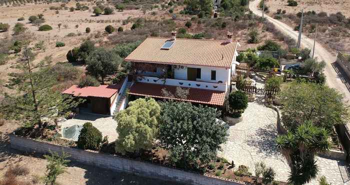 Others House in the Most Southern Point of the Island, Completely Fenced Super Price