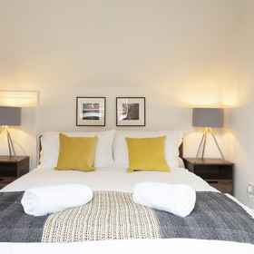 Primary image 1 คิงส์คอร์เนอร์- ทาวน์เฮาส์ในเมือง, โรงแรม & ที่พัก ทอนบริดจ์แอนด์มอลลิงดิสตริกต์