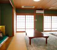 Others 3 Guest House Gairojyu