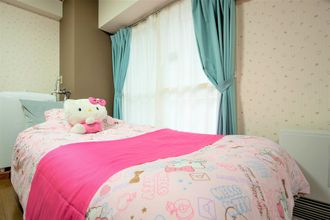 Lainnya 4 PEOPLE NoIII 211