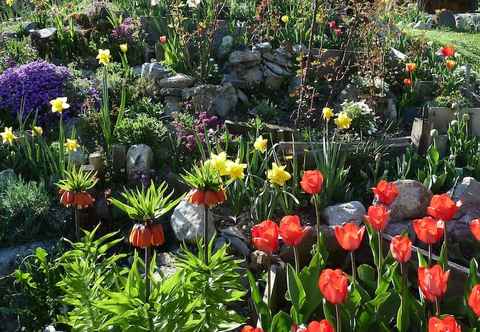 Lain-lain Le Jardin Fleuri