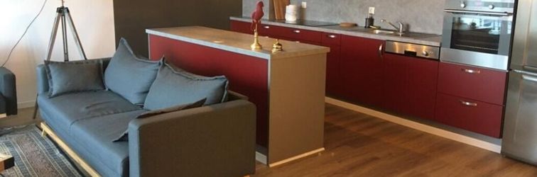 Others Luxury Large 4 Beds, 3 Balconies, 110 m2 - Parking