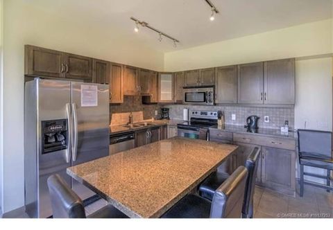 Others One of a Kind, Top Floor Apartment at Playa No 632