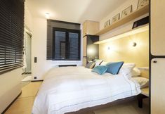 Others 3 Sea Me If You Can