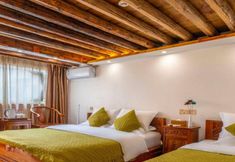 Others 2 Floral Hotel · Fu Sheng Xiang Lijiang