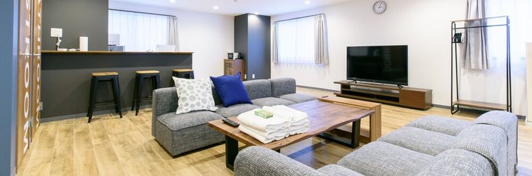 Lain-lain Black Gate Nippombashi