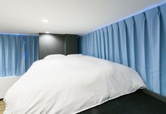 Lain-lain 5 Black Gate Nippombashi