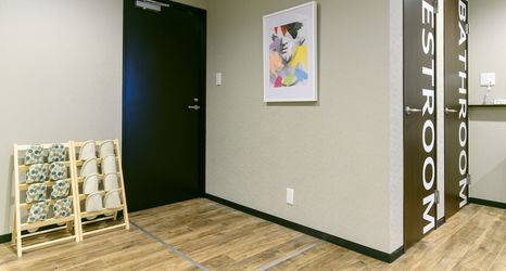 Lain-lain 2 Black Gate Nippombashi