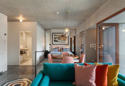 Lain-lain S. Bento Residences