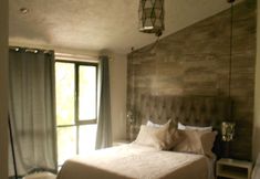 Others 5 Casa Quatro