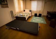 Others 3 Centrally Located Deluxe Furnished.4