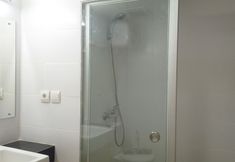 อื่นๆ 7 Strategic Studio Apartment at Beverly Dago with Mountain View