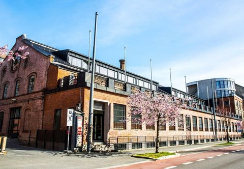 อื่นๆ Central City Apartments