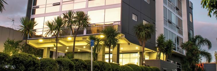 Others Quest Henderson