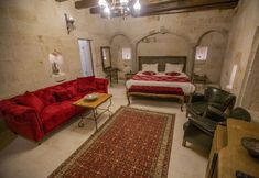 其他 6 Divan Cave House