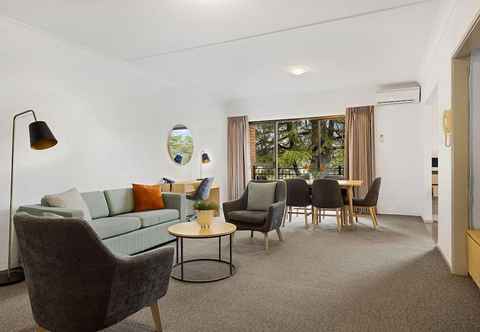 Others Oxley Court Serviced Apartments