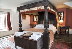 Others 4 The George Inn and The Plaine