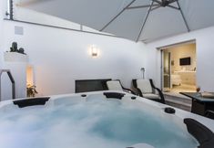 Others 2 Magi House Relais