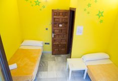 Lainnya 4 White Nest