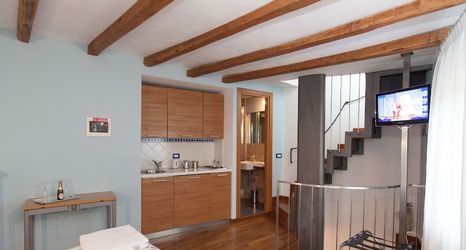 Others 2 Appartamenti e Camere Edi