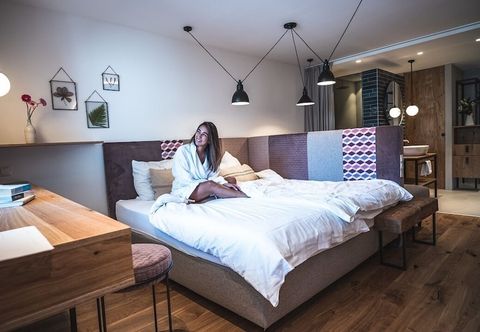 Others Das Falkenstein