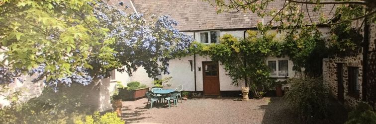 Others Steps Farmhouse