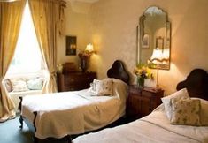 其他 3 Compton House