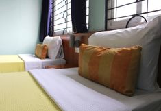 Others 7 Leesons Residences